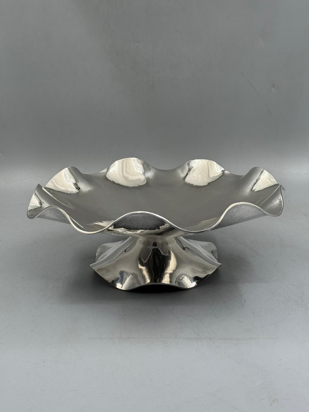 Wave Cake Stand — handcrafted silver-plated cake stand, Istanbul Grand Bazaar