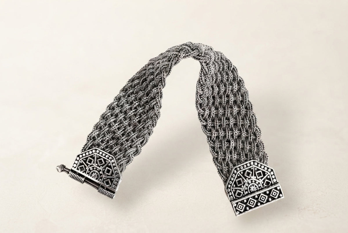 Lattice Cuff