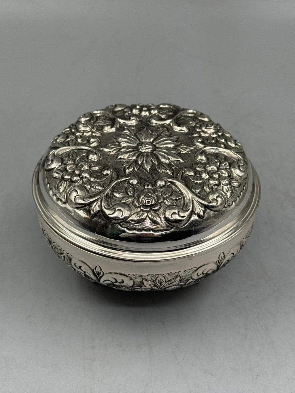 Silver-plated bonbonniere on tripod base with heritage relief detailing, handcrafted in Istanbul's Grand Bazaar
