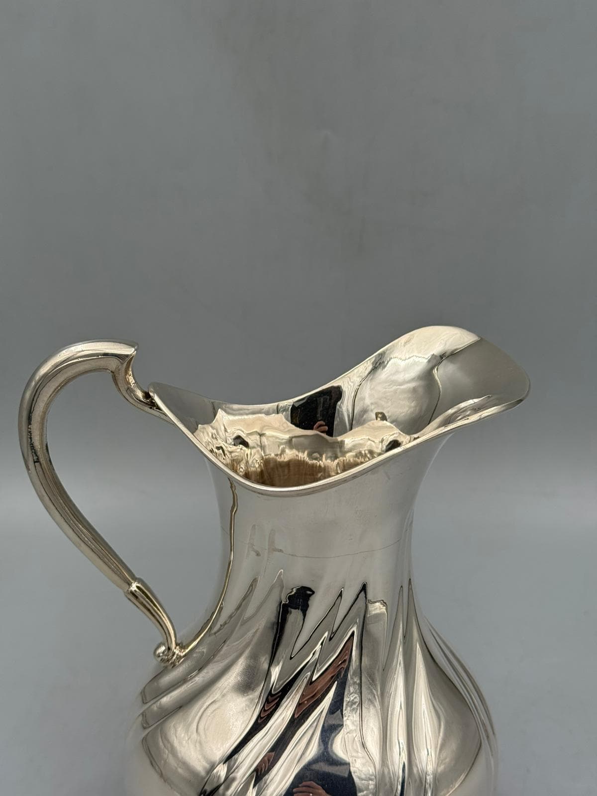 Rippled Ottoman Pitcher