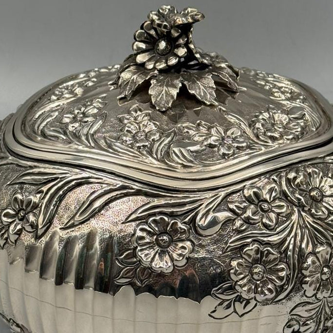 Silver-plated bonbonniere with hand-engraved floral inlay detailing, handcrafted in Istanbul's Grand Bazaar